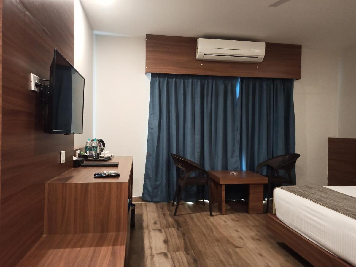 Hotel Tree Fern Dibrugarh Luaran gambar