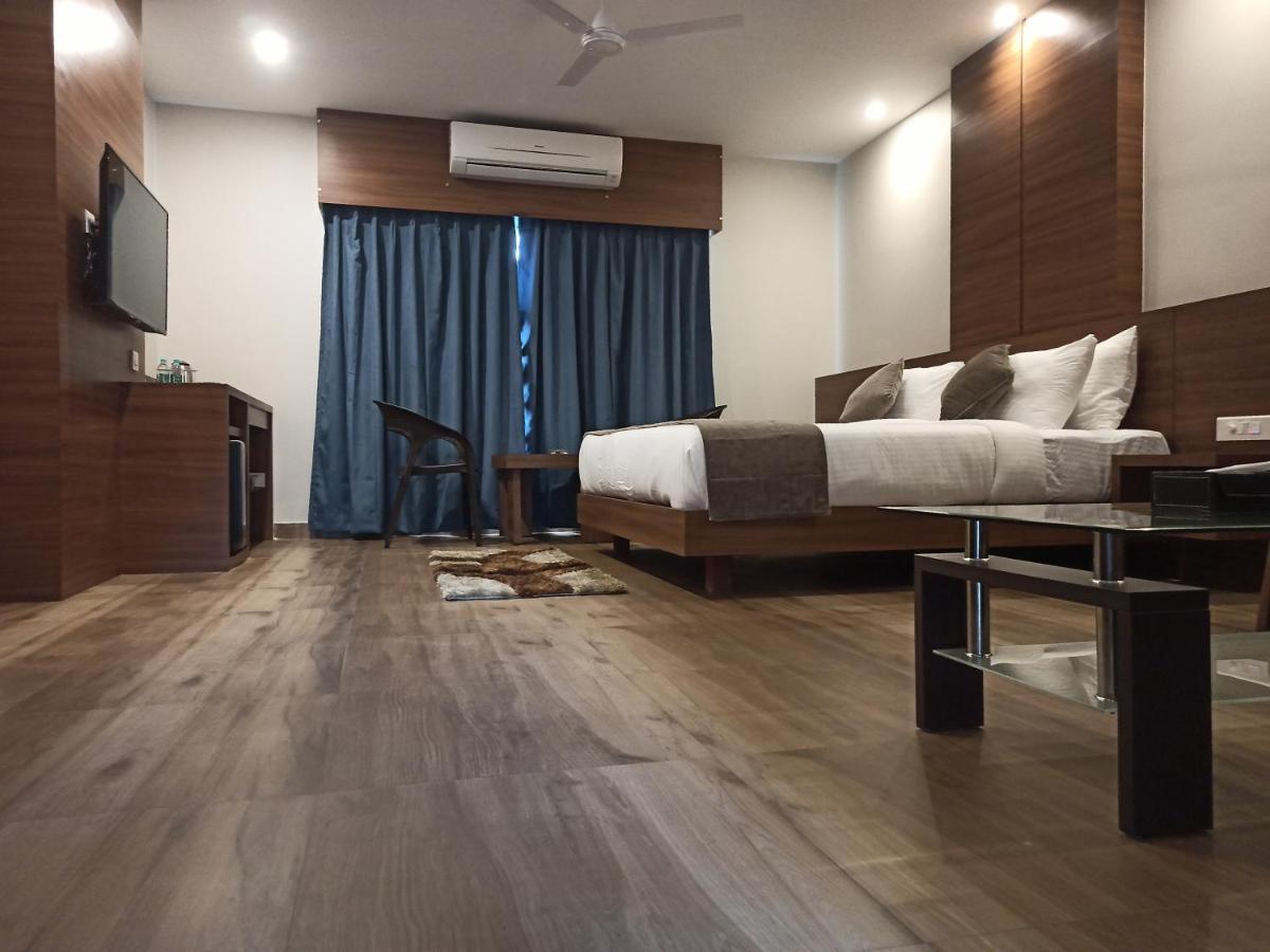 Hotel Tree Fern Dibrugarh Luaran gambar