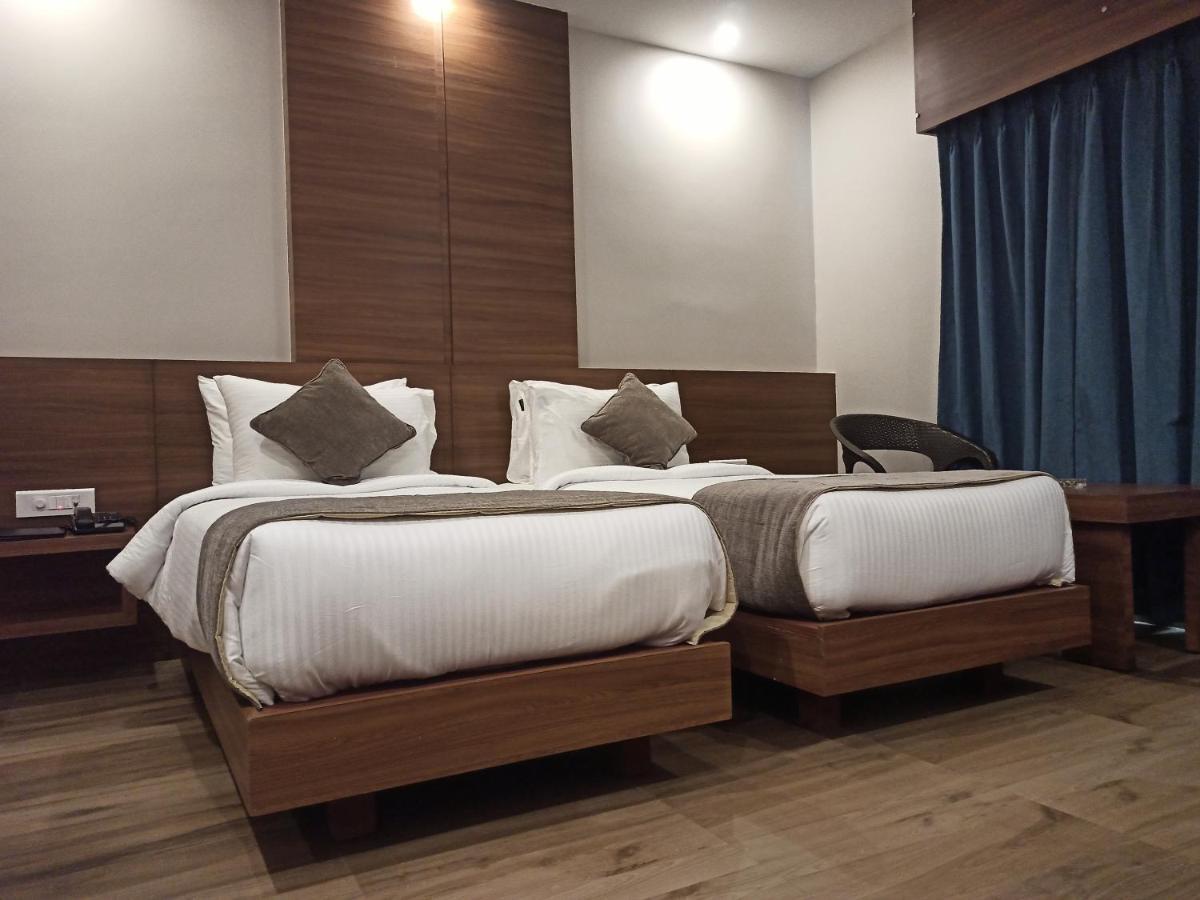 Hotel Tree Fern Dibrugarh Luaran gambar