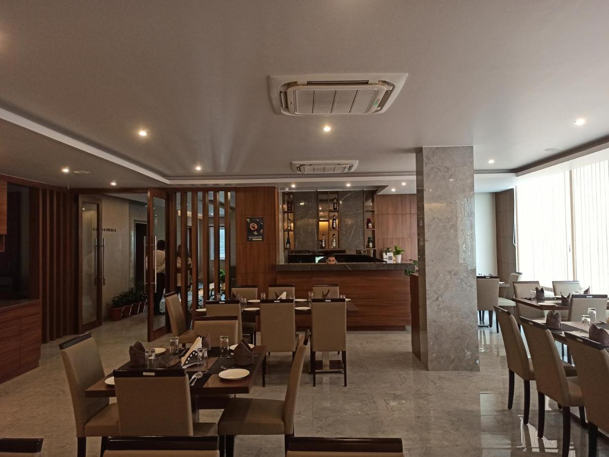 Hotel Tree Fern Dibrugarh Luaran gambar