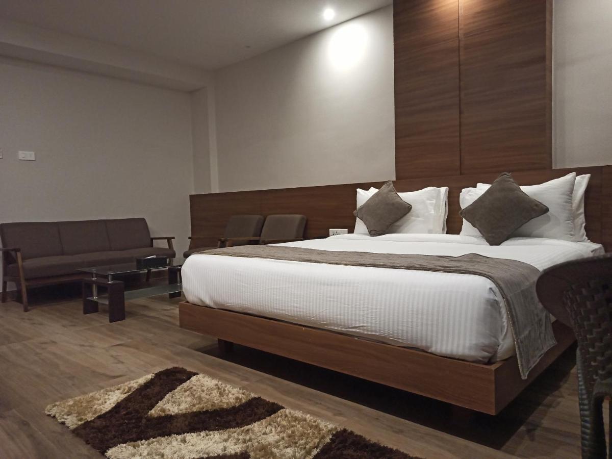 Hotel Tree Fern Dibrugarh Luaran gambar